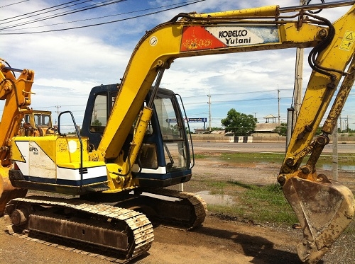 รถแบคโฮ KOBELCO SK60-1