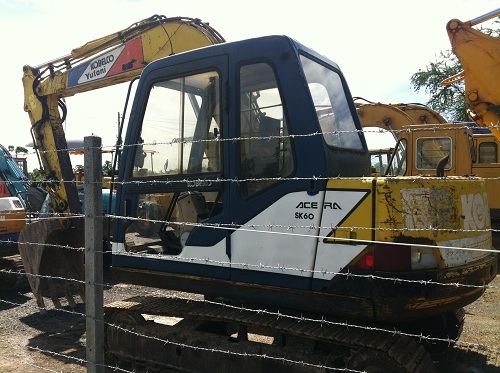 รถแบคโฮ KOBELCO SK60-1