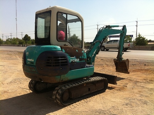 รถแบคโฮ KOMATSU PC35R-8