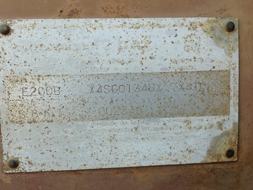 ขายรถแบคโฮ CAT E200B นำเข้าจากญี่ปุ่น มี VDO ครับ สภาพสวย คอนโทรลสั้น ติดต่อ 089-8368497/081-2990958