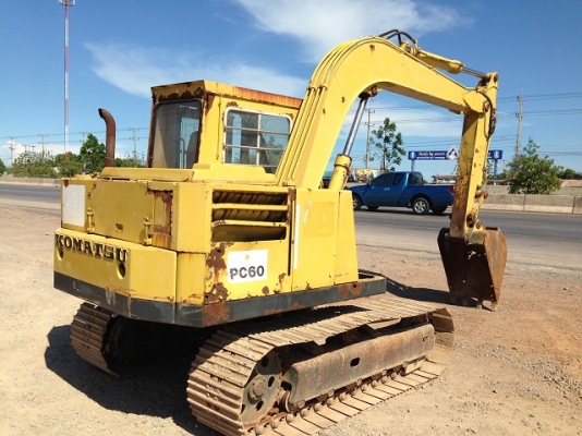 รถแบคโฮ KOMATSU PC60-1 รถแบคโฮ KOMATSU PC60-1