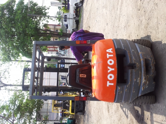 Forklift TOYOTA 6FG15 ENG.5K ยกสูง 4.0 mm.เกียร์ครัชท์ ยางตัน Forklift TOYOTA 6FG15 ENG.5K ยกสูง 4.0 mm.เกียร์ครัชท์ ยางตัน