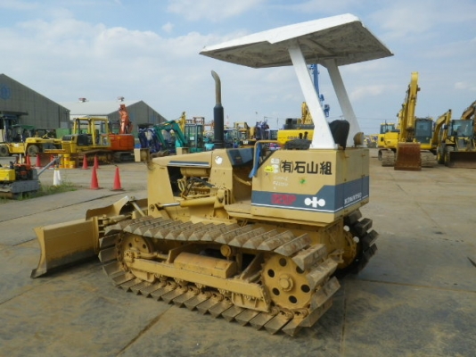 รถแทรคเตอร์ Komatsu D20P-6 เก่าญี่ปุ่น ใบมีดปรับ 6 ทิศทาง