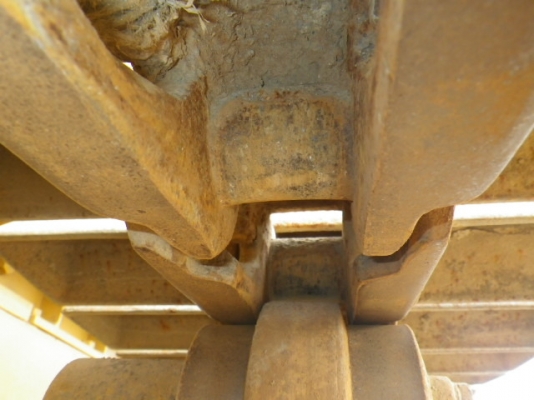 รถแทรคเตอร์ Komatsu D20P-6 เก่าญี่ปุ่น ใบมีดปรับ 6 ทิศทาง