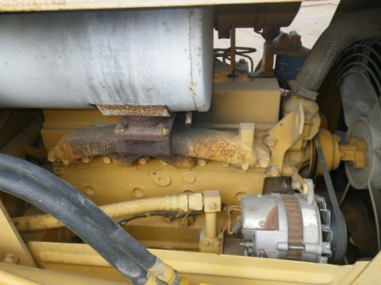 รถแทรคเตอร์ Komatsu D20P-6 เก่าญี่ปุ่น ใบมีดปรับ 6 ทิศทาง