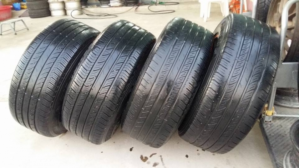 ขายล้อแม็กมือ2 cosmis xt-206r by Kiki แท้ 18" ยางปี12สนใจติดต่อ ตาเล็ก ล้อและยางครับ 081-3747940