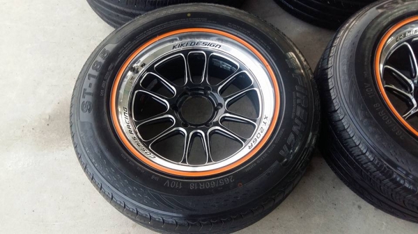 ขายล้อแม็กมือ2 cosmis xt-206r by Kiki แท้ 18" ยางปี12สนใจติดต่อ ตาเล็ก ล้อและยางครับ 081-3747940