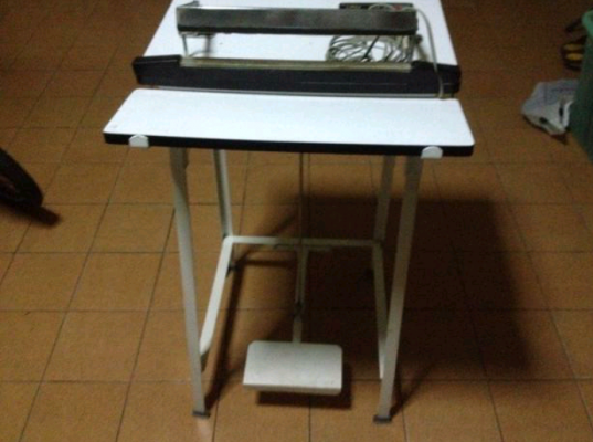 เครื่องซีลถุง เเบบเท้ากด กว้าง12นิ้ว สภาพดี