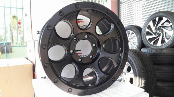 ขายล้อแม็กใหม่ yachiyoda xj-01 17"&times;9" et20 6 รู139.7 สนใจติดต่อ ร้าน ก.เจริญการยาง ครับ 081-3747940