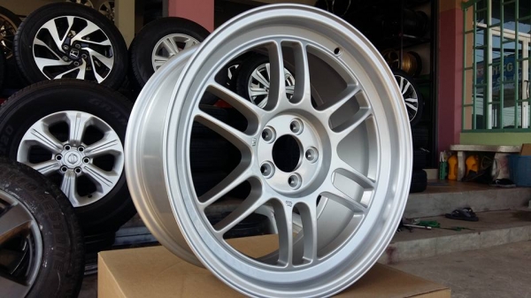 ขายล้อแม็กใหม่ rpf1 17"&times;8" et32 5รู100 สีเงิน งานไทย kk สนใจติดต่อ ตาเล็ก ล้อและยางครับ 081-3747940