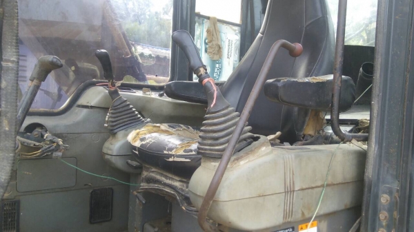 PC120-6. อินเวอ