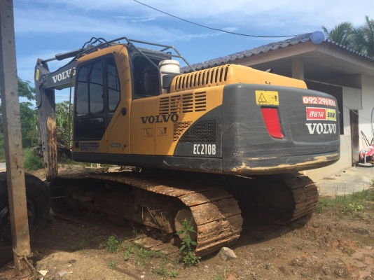 ขายแบคโฮ VOLVO EC210B ทำงาน 13595ชั่วโมง สภาพสวย สนใจโทร 081-970-1072