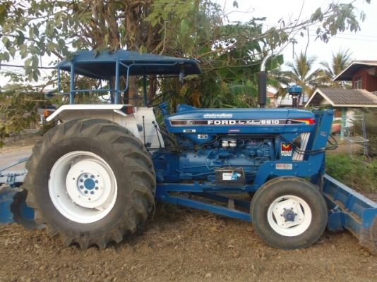 ขายรถไถไหญ่ FORD6600 ฟรีผาน3ท้าย,ไบมีดหน้า,ยางไหม่4เส้น,พร้อมโอน