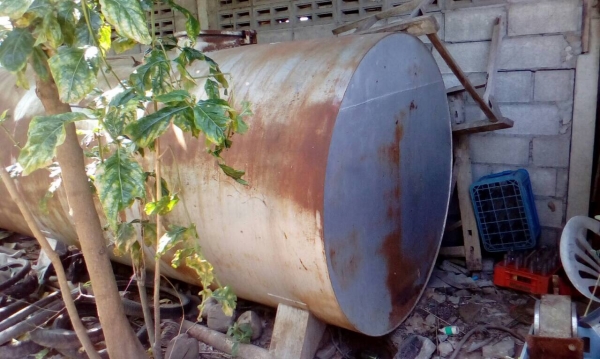 ขายถังน้ำมันดีเซล จุ 10,000ลิตร พร้อมหัวจ่าย ไม่ผุ ไม่รั่ว 85,000บาท