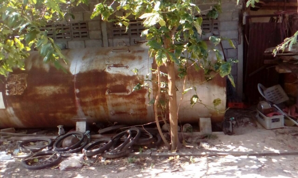 ขายถังน้ำมันดีเซล จุ 10,000ลิตร พร้อมหัวจ่าย ไม่ผุ ไม่รั่ว 85,000บาท