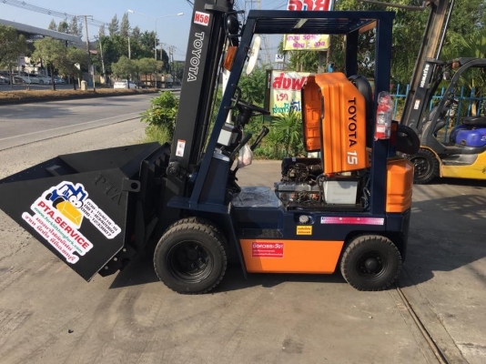 ขายรถโฟล์คลิฟท์สำหรับตักยางพาราตักยางก้อนตักยางถ้วยตักขี้ยางเศษยาง