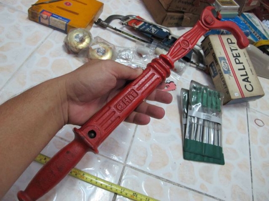 ขายคีมถอนตะปูHIT MADE IN JAPAN.ใหม่เก่าเก็บหลายสิบปี