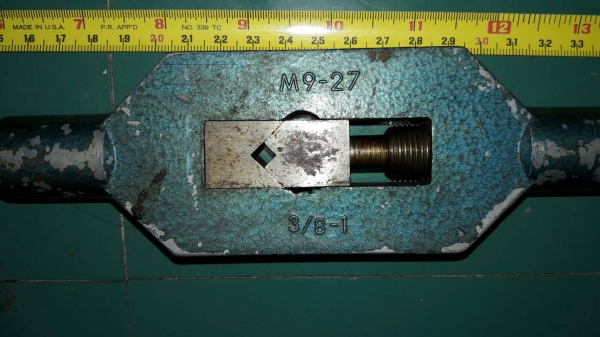 ขายด้ามต๊าปเกลียวNO.4 M9-27 3/8- 1" MADE IN GERMANY. เก่าเก็บ