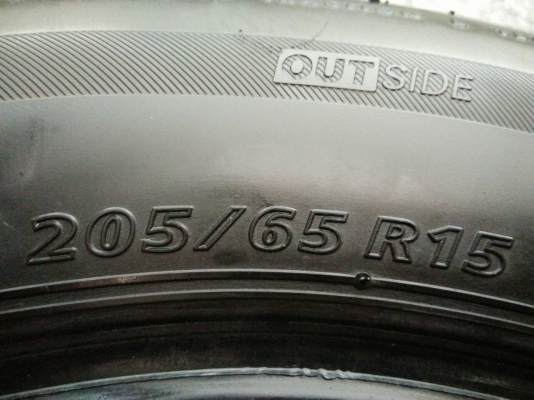 ขายยาง 205/65R15 บริดสโตน อีโคเปีย ยางสัปดาห์ที่32ปี15 ดอกยางสวยไม่แตกลายไม่ร้าวไม่มีปะ จำนวน 1 ชุด 3200