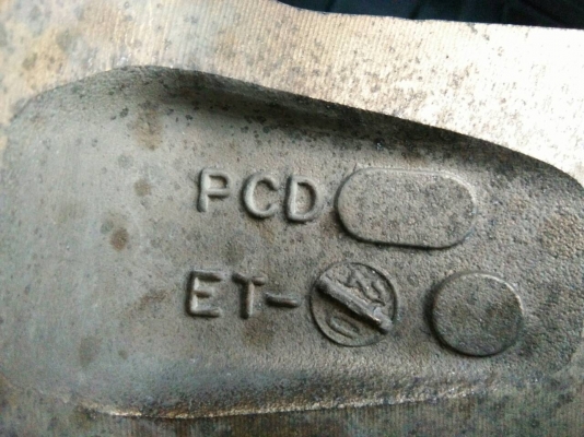 ขายแม็กTE37. 6รูขอบ16 พร้อมยางBF Goodrich U. S. A. ยางสัปดาห์ที่34 ปั12 ดอกยางหนาเต็มเท่ากัน สวยๆ จำนวน 1 ชุด