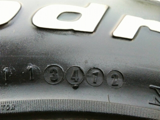 ขายแม็กTE37. 6รูขอบ16 พร้อมยางBF Goodrich U. S. A. ยางสัปดาห์ที่34 ปั12 ดอกยางหนาเต็มเท่ากัน สวยๆ จำนวน 1 ชุด