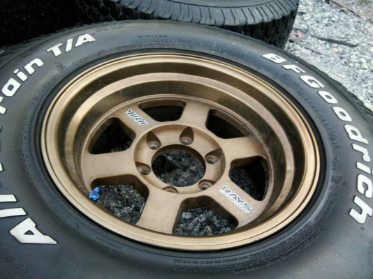 ขายแม็กTE37. 6รูขอบ16 พร้อมยางBF Goodrich U. S. A. ยางสัปดาห์ที่34 ปั12 ดอกยางหนาเต็มเท่ากัน สวยๆ จำนวน 1 ชุด