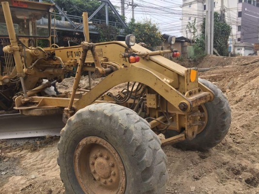 ขาย 1,850,000 รถเกรด CAT 140 G 72 V เครื่องดี เกียร์แรง เอวแน่น อินวอยท์ รถสวยพร้อมใช้(รถอยู่ สุโขทัย) 090-772-3710 090-772-3708