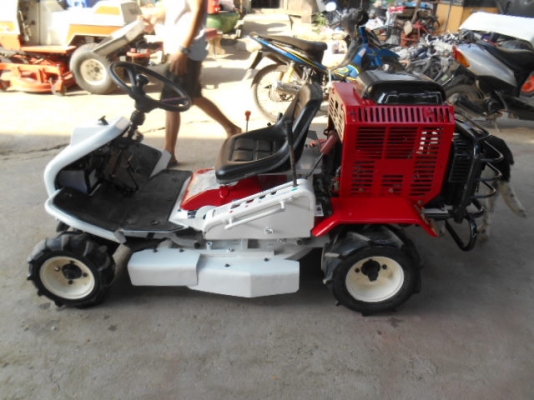 รถตัดหญ้า OREC RMK160 23 แรง พร้อมใช้งาน รถตัดหญ้า OREC RMK160 23 แรง พร้อมใช้งาน