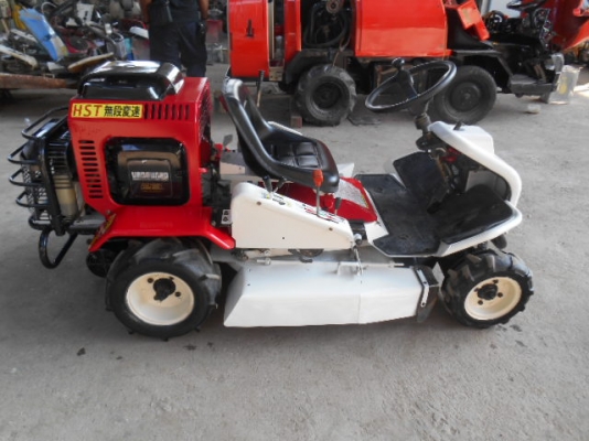 รถตัดหญ้า OREC RMK160 23 แรง พร้อมใช้งาน รถตัดหญ้า OREC RMK160 23 แรง พร้อมใช้งาน