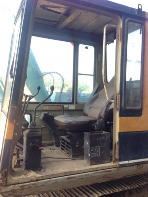 ขายด่วน แม็คโคร KOMATSU PC60-5 สภาพพร้อมใช้งาน เครื่องปั้มดีเยี่ยม รถเก่านอก รถแรงเร็ว ฉีกเลี้ยวได้สบาย โซ่ช่วงล่างเต็ม มีไลน์หัวแย็ก ระบบดีเยี่ยม รถพร้อมทำงานจริง เอกสารใบอินวอยซ์