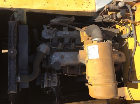 รถบดล้อยาง Komatsu รุ่น JW 210