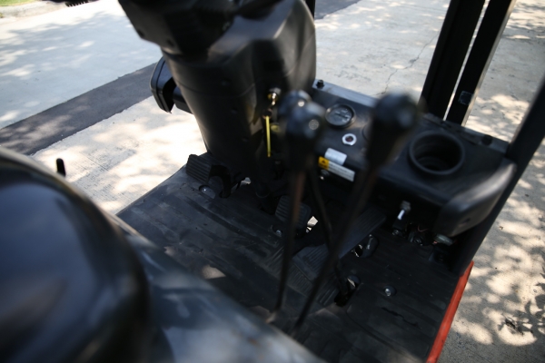 ขาย FOLKLIFT TOYOTA จิ๋วแต่แจ๋ว ยก 700-800 `KG ขาย FOLKLIFT TOYOTA จิ๋วแต่แจ๋ว ยก 700-800 `KG