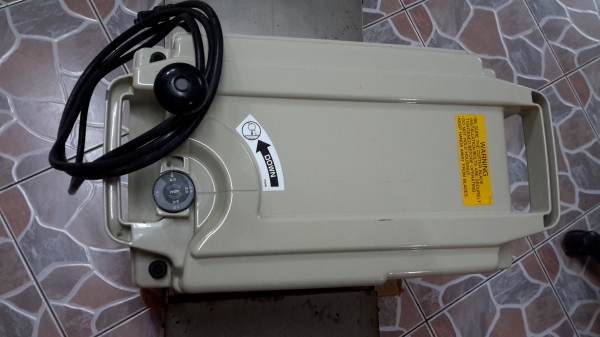 เครื่องรีดไม้ MAKITA  2012NB