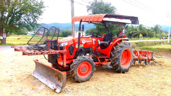 รถแทรกเตอร์ รุ่น L5018VT รถแทรกเตอร์ รุ่น L5018VT