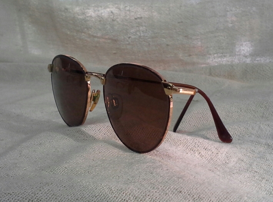 แว่นตาวินเทจ &#039;หยดน้ำ จอห์น เลนนอน&#039; ซุปเปอร์แบรนด์แถวหน้าของโลก Original GIORGIO ARMANI han