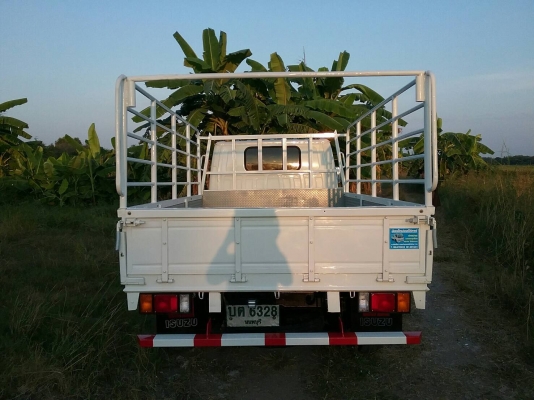 ISUZU NKR 4 ล้อไม่ติดเวลา 120 แรง คัสซีสวย เครื่องดี หัวยกได้ แอร์เย็น กระบะเหล็ก