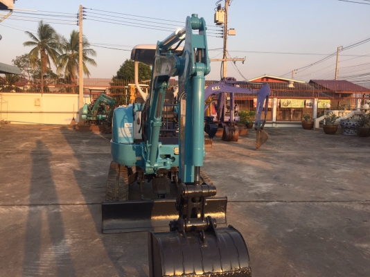 รถขุด Hitachi EX30U มือสองนำเข้าจากญี่ปุ่น ทำสีใหม่ พร้อมใช้งาน รถขุด Hitachi EX30U มือสองนำเข้าจากญี่ปุ่น ทำสีใหม่ พร้อมใช้งาน