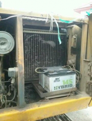 แบคโฮ KOMATSU รุ่น PC 120 -5 แบคโฮ KOMATSU รุ่น PC 120 -5