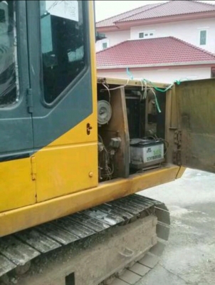 แบคโฮ KOMATSU รุ่น PC 120 -5 แบคโฮ KOMATSU รุ่น PC 120 -5