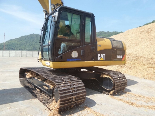 CAT 320D ไฟฟ้าครบ ใช้งาน21768 ช.ม มึ2คัน ทำงานอยู่ CAT 320D ไฟฟ้าครบ ใช้งาน21768 ช.ม มึ2คัน ทำงานอยู่