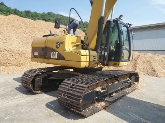 CAT 320D ไฟฟ้าครบ ใช้งาน21768 ช.ม มึ2คัน ทำงานอยู่ CAT 320D ไฟฟ้าครบ ใช้งาน21768 ช.ม มึ2คัน ทำงานอยู่