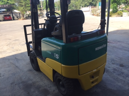 ขายโฟล์คลิฟท์  KOMATSU โคมัตสุไฟฟ้า1.5ตัน เสา3เมตร รับประกันแบต ตัวเปล่า235,000 ตู้ชาต30,000สภาพสวยพร้อมใช้