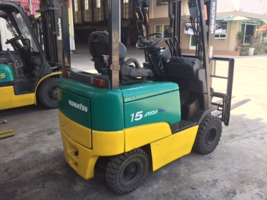 ขายโฟล์คลิฟท์  KOMATSU โคมัตสุไฟฟ้า1.5ตัน เสา3เมตร รับประกันแบต ตัวเปล่า235,000 ตู้ชาต30,000สภาพสวยพร้อมใช้