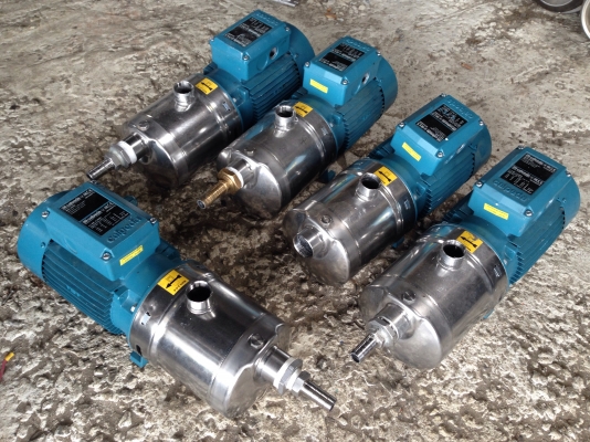 ขายปั้มน้ำแรงดันสูงหัวปั้มสแตนเลส Calpada 1.5HP 380V made in Italy สภาพสวยใหม่มาก พร้อมใช้งาน มีมา 5ตัวครับ