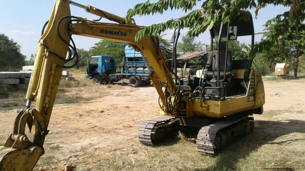 ขายแบคโฮ โคมัสสุ30-6 สภาพใช้งานำได้ปกติ ขายแบคโฮ โคมัสสุ30-6 สภาพใช้งานำได้ปกติ