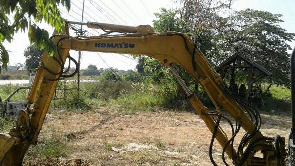 ขายแบคโฮ โคมัสสุ30-6 สภาพใช้งานำได้ปกติ ขายแบคโฮ โคมัสสุ30-6 สภาพใช้งานำได้ปกติ