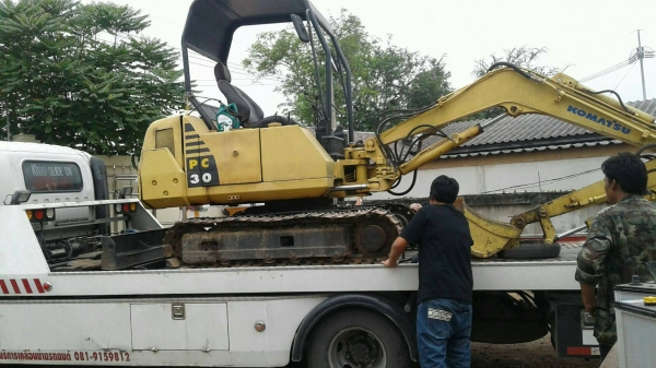 ขายแบคโฮ โคมัสสุ30-6 สภาพใช้งานำได้ปกติ ขายแบคโฮ โคมัสสุ30-6 สภาพใช้งานำได้ปกติ