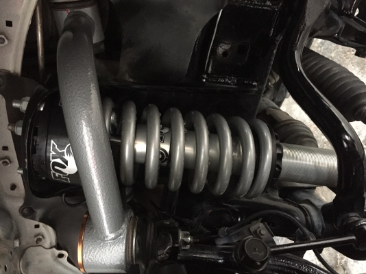 ขายโช้คบิวสไตน์กระบอกเงินUSAยกสองนิ้วใส่วีโก้4Wหรือรีโวก็ได้ครับ