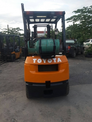 โฟล์คลิฟ Toyotaรุ่น 7 เสา 3เมตร ยก 1.5ตัน สองระบบครับ