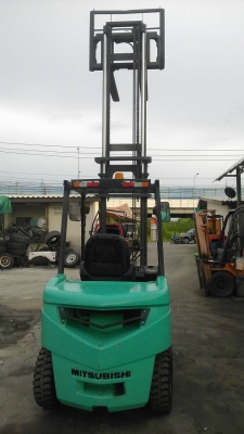 ขายรถยก มิตซูบิชิ แกรนเดียดีเซล 3ตัน เสา 4.5เมตร ไซชิป